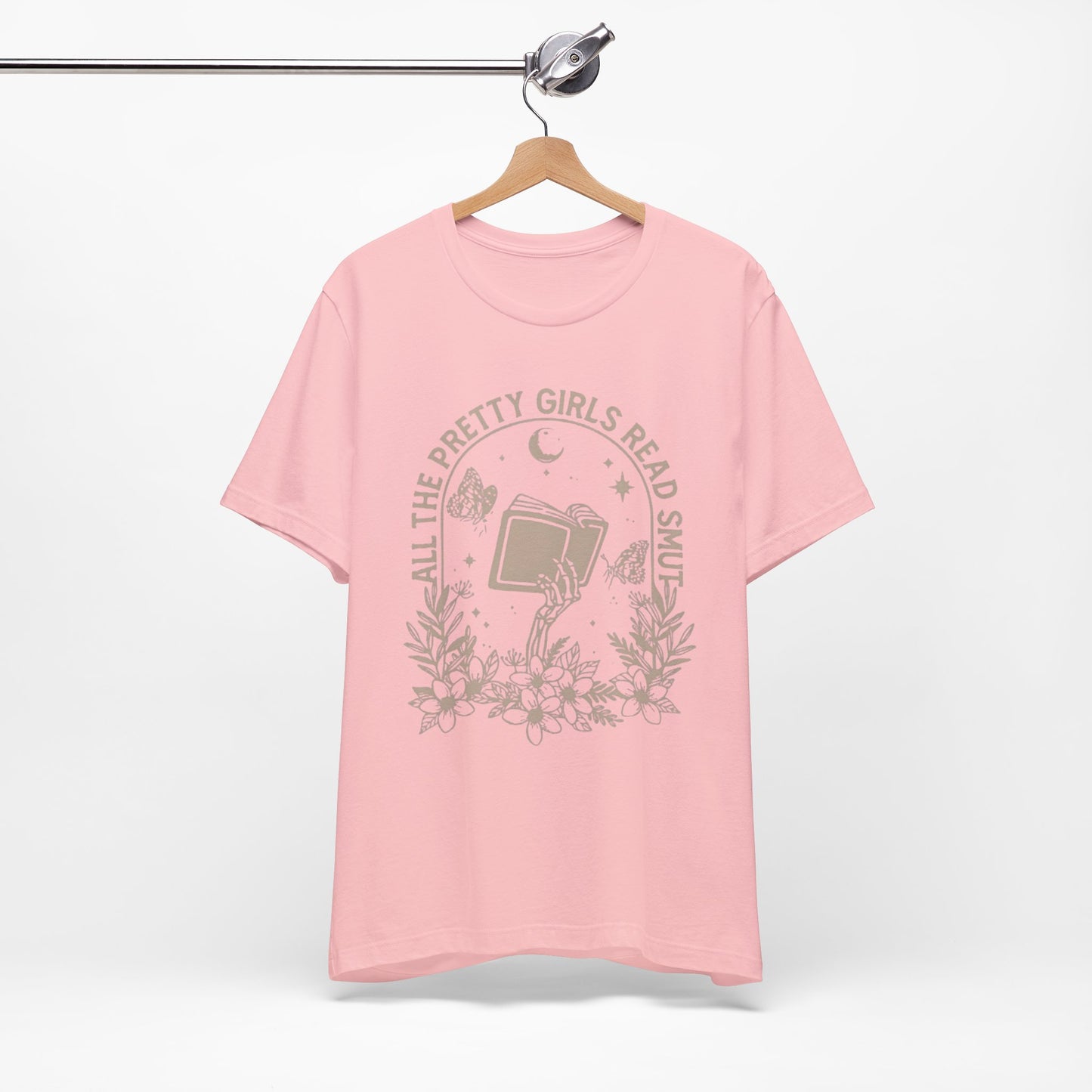 Pretty Girls Read Smut - Short Sleeve Tee